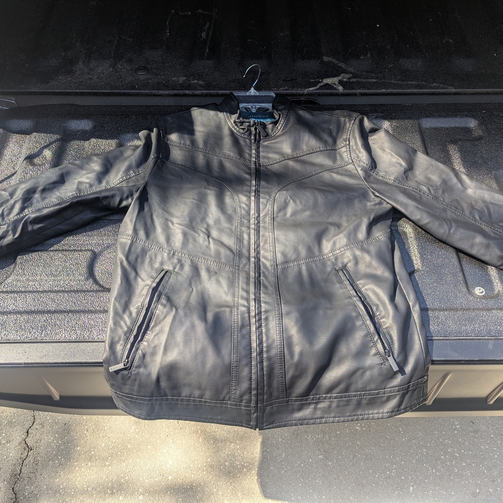 Perry Ellis Men's Black Jacket